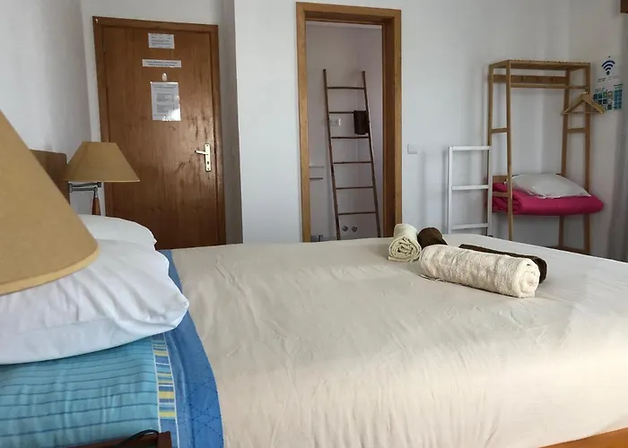 Azores Holidays House -B&B - Suites - Self Check-In Keyboard