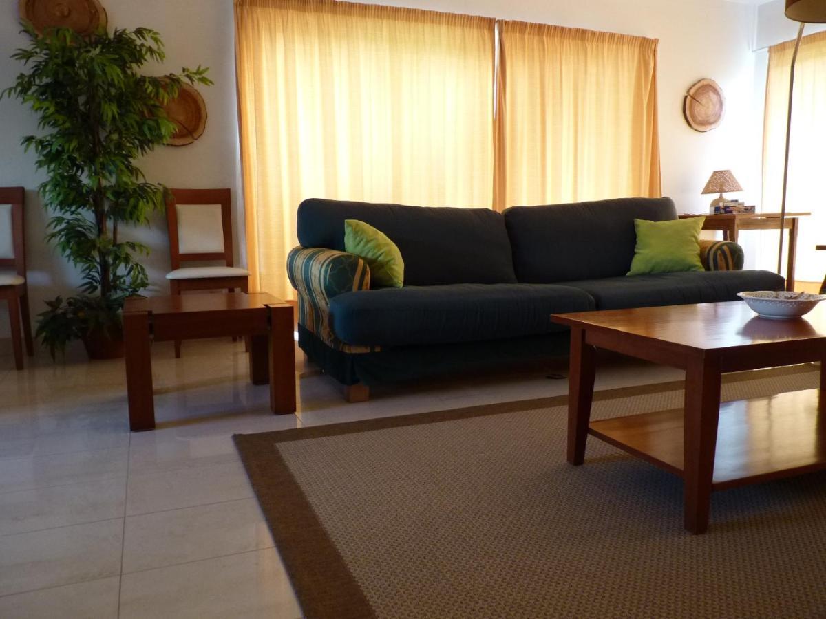 Azores Holidays House -b&b - - Self Check-in Keyboard Couette-café Ponta Delgada