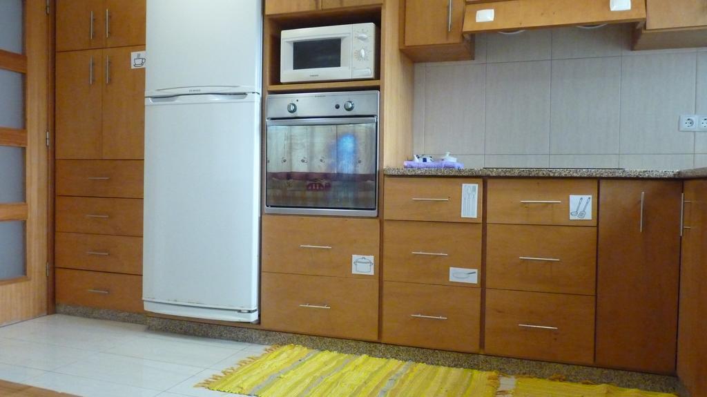 Azores Holidays House -b&b - - Self Check-in Keyboard