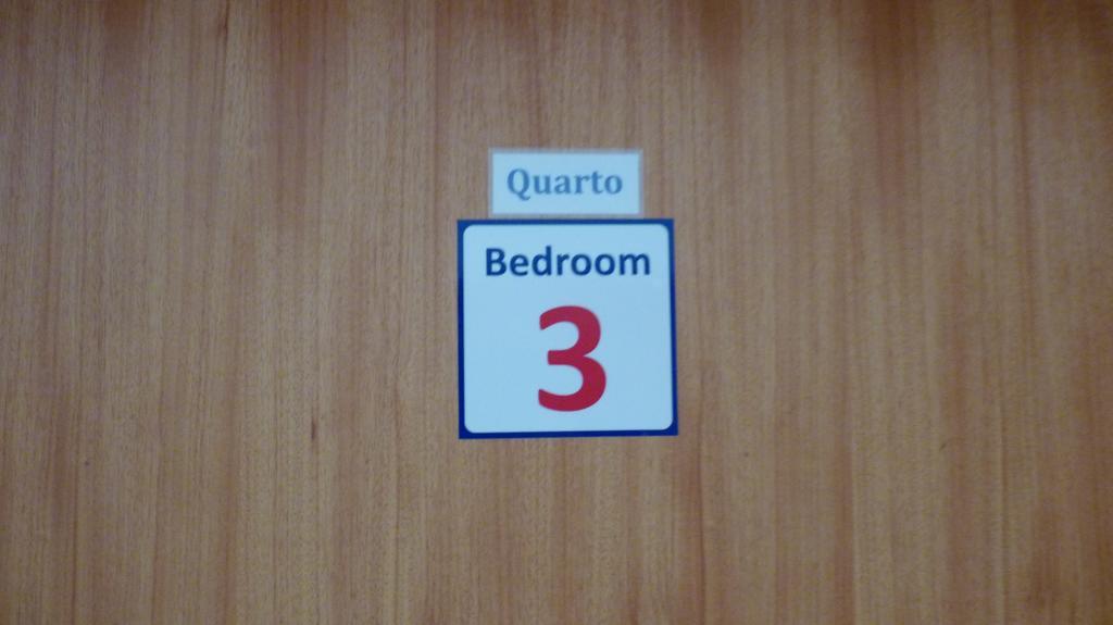 Bed & Breakfast Azores Holidays House -b&b - - Self Check-in Keyboard *