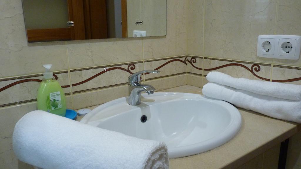 Azores Holidays House -b&b - - Self Check-in Keyboard * Ponta Delgada (Sao Miguel)